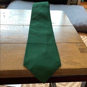 EUC Lord & Taylor Solid Green Silk Tie
